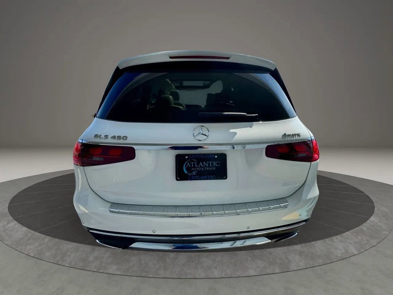 Used 2024 Mercedes-Benz GLS 450 4MATIC image 5