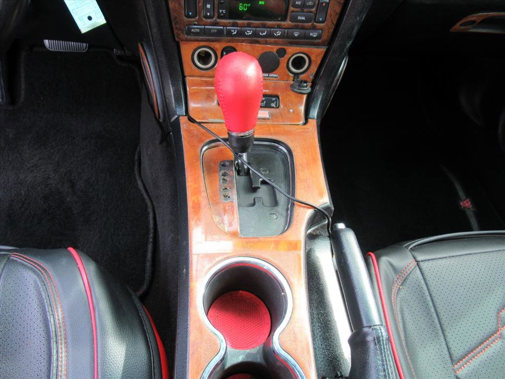 Used 2003 Ford Thunderbird Deluxe image 16