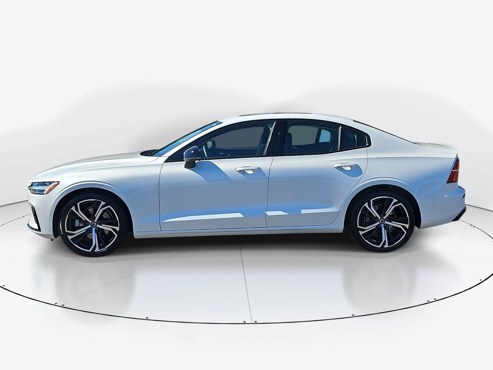 Used 2024 Volvo S60 B5 Ultimate w/ Climate Package AWD/4WD image 7