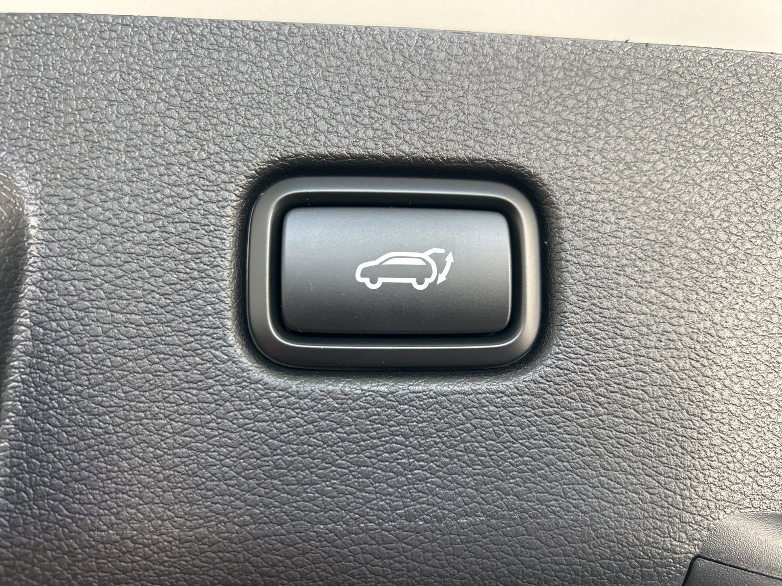 New 2026 Kia Sportage EX image 11