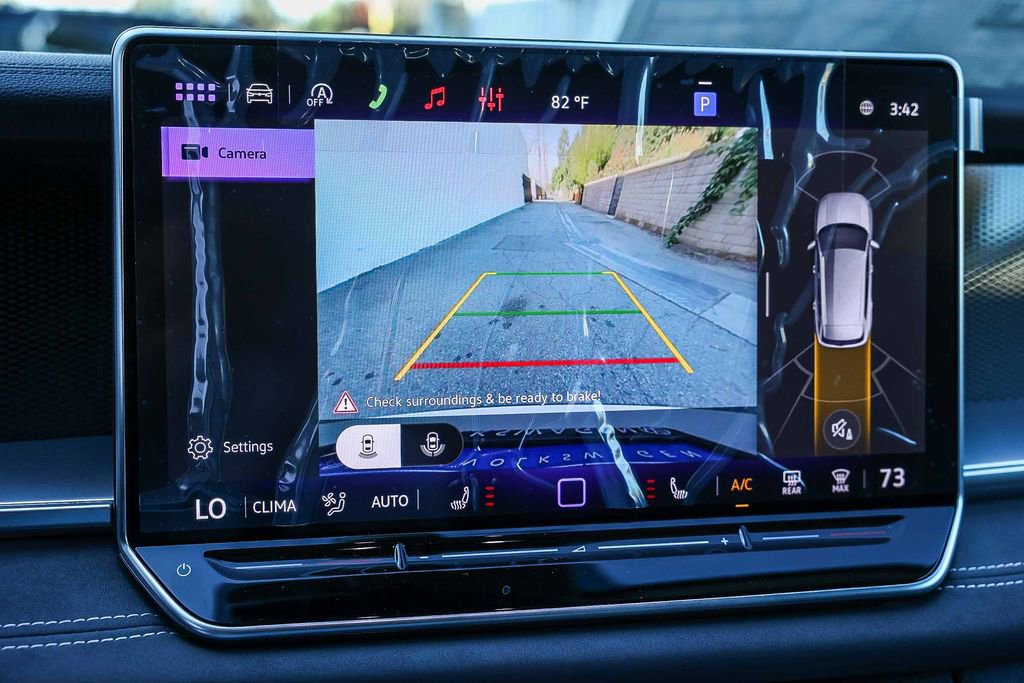 New 2026 Volkswagen Tiguan SE image 36