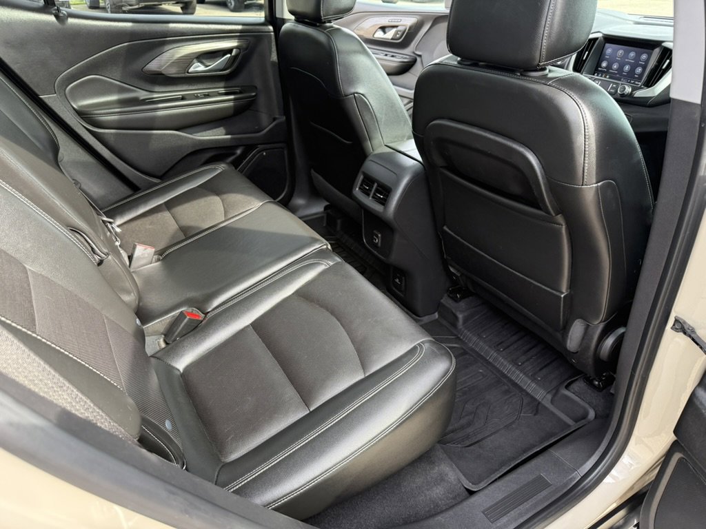 Used 2023 GMC Terrain SLT w/ Tech Package AWD/4WD image 17