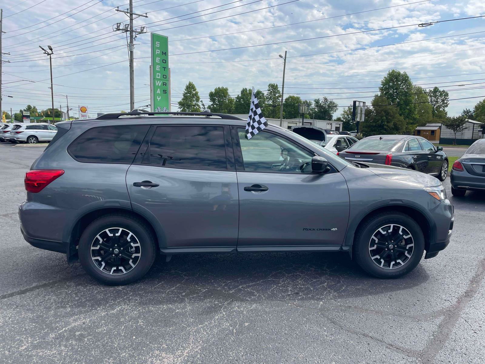 Used 2019 Nissan Pathfinder SV w/ Rock Creek Edition AWD/4WD image 10