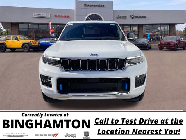 New 2023 Jeep Grand Cherokee Overland AWD/4WD image 2