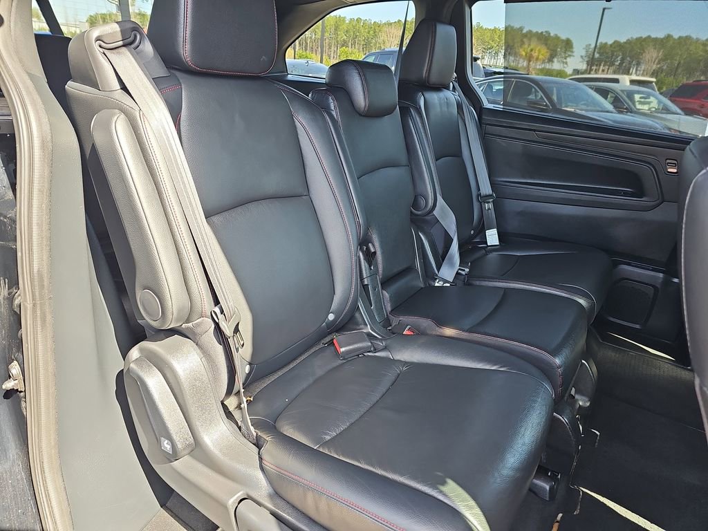 Used 2023 Honda Odyssey Sport image 14