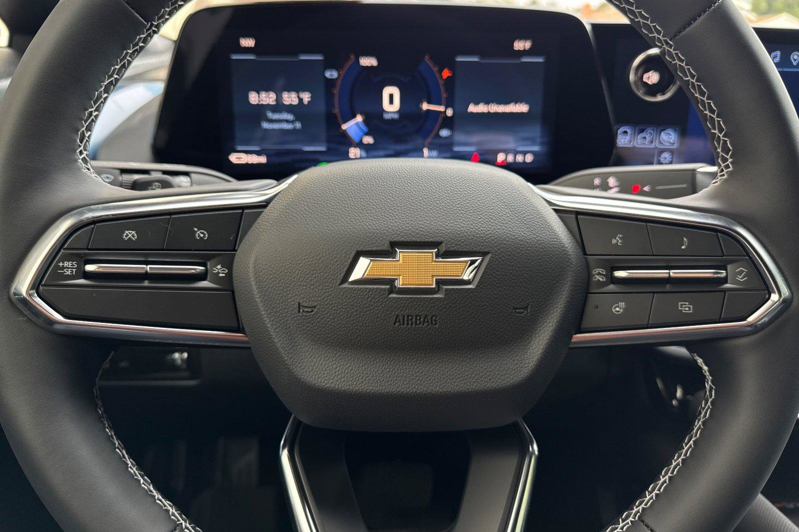 Used 2026 Chevrolet Equinox EV LT image 28