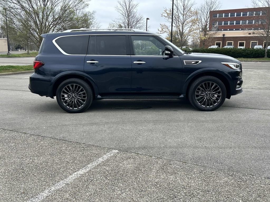 Used 2024 INFINITI QX80 Sensory image 8