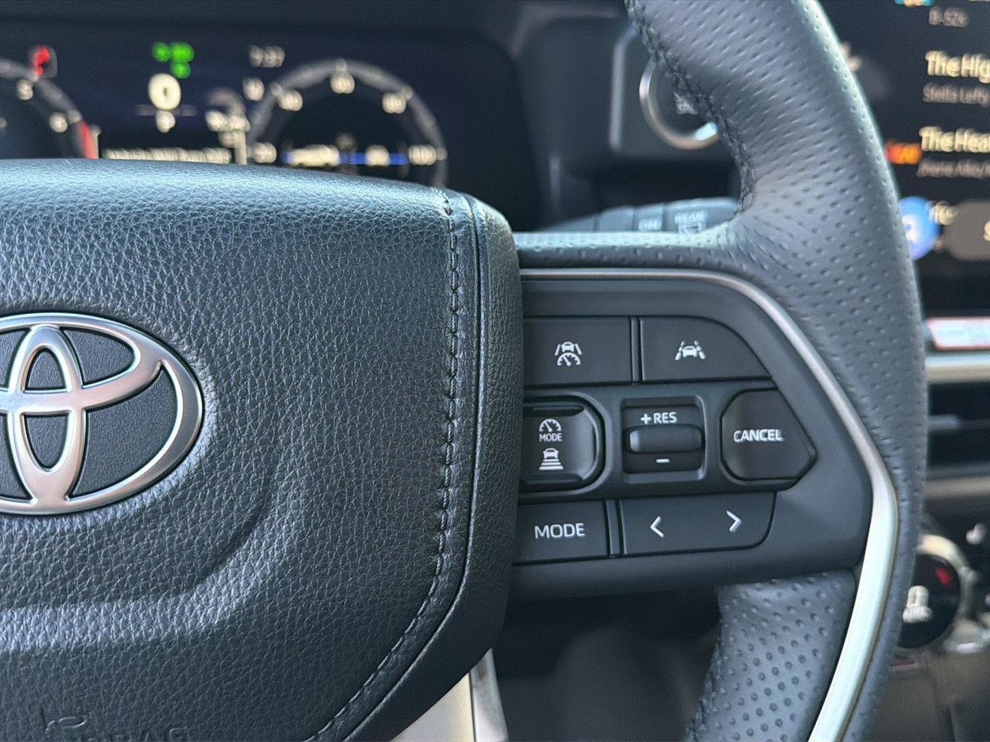 New 2026 Toyota 4Runner Limited AWD/4WD image 23