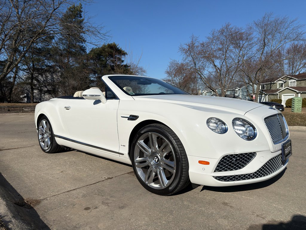 Used 2017 Bentley Continental GT image 1
