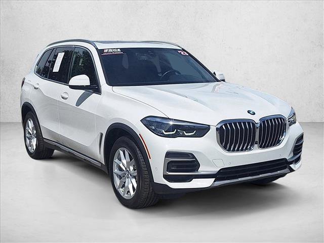 Used 2023 BMW X5 sDrive40i w/ Parking Assistance Package image 3