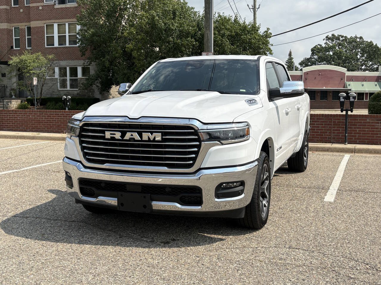 Used 2026 RAM 1500 Laramie AWD/4WD image 2