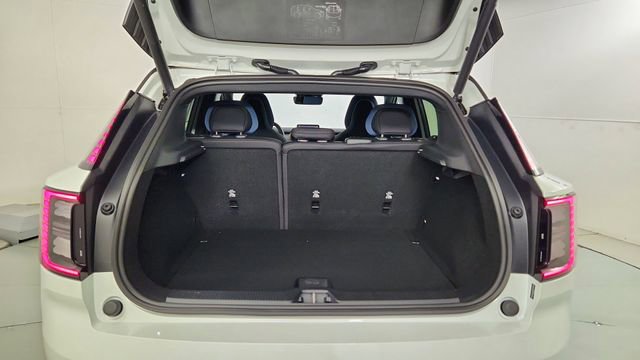 New 2026 Volvo EX30 Plus w/ Protection Package AWD/4WD image 36