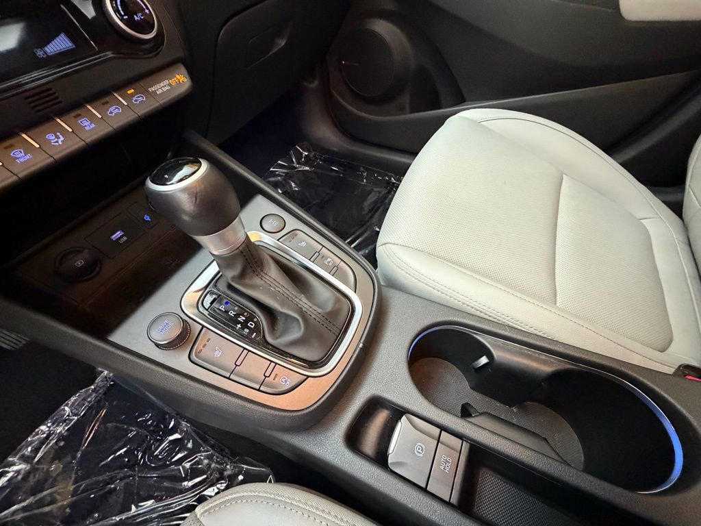 Certified 2022 Hyundai Kona Limited image 19