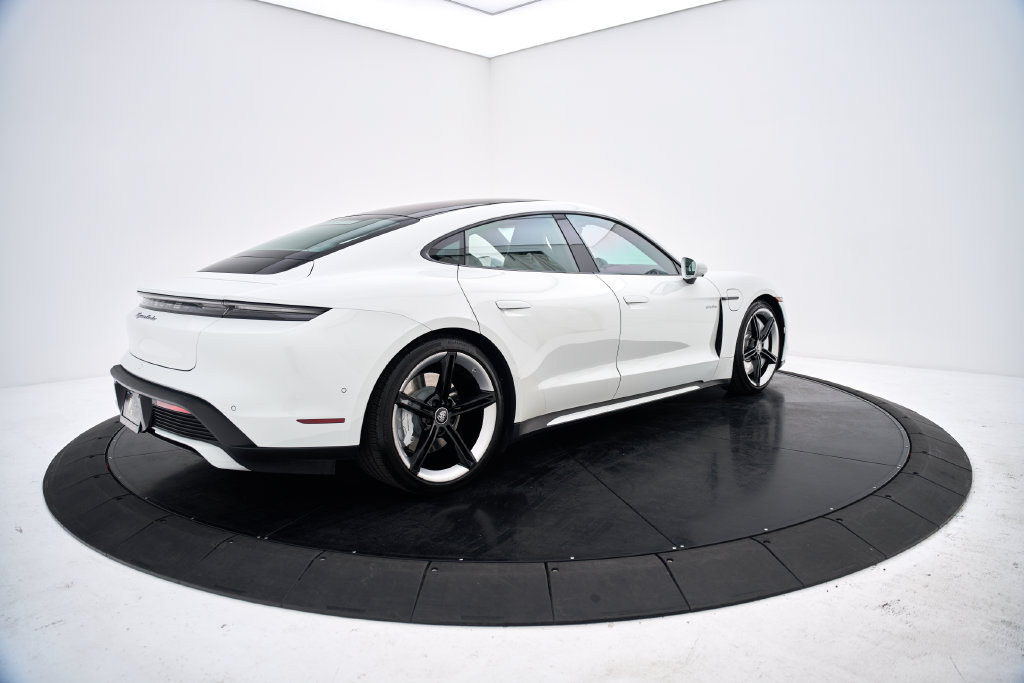 Used 2020 Porsche Taycan Turbo AWD/4WD image 14