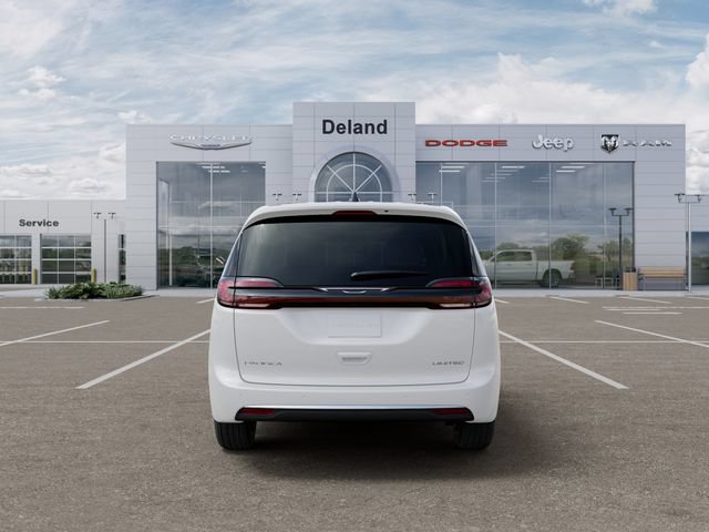 New 2027 Chrysler Pacifica Limited FWD image 10