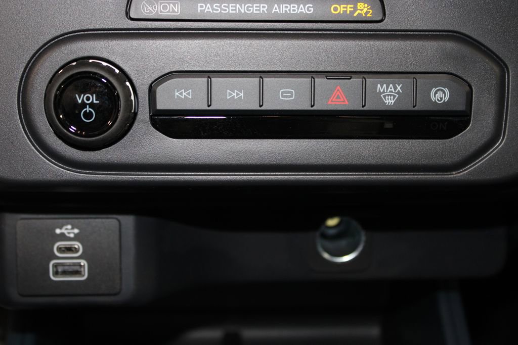 New 2026 Ford Maverick XL image 42