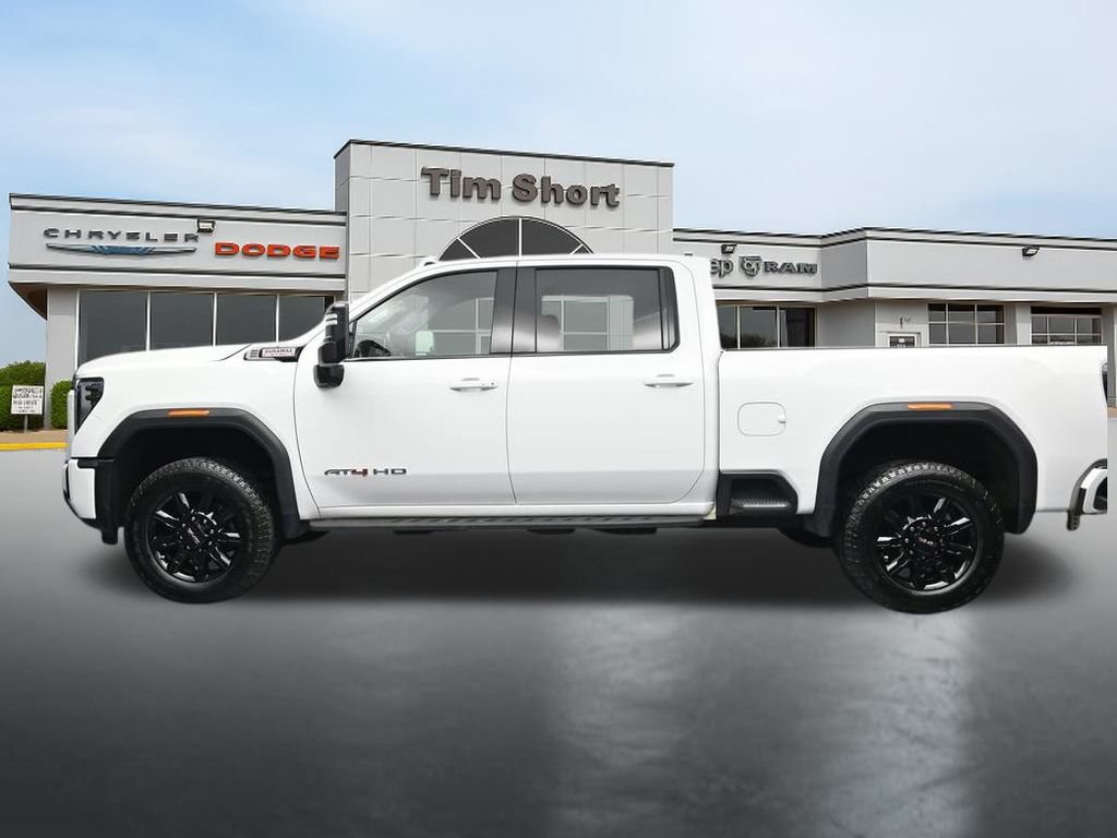 Used 2025 GMC Sierra 2500 AT4 w/ AT4 Premium Plus Package AWD/4WD image 2
