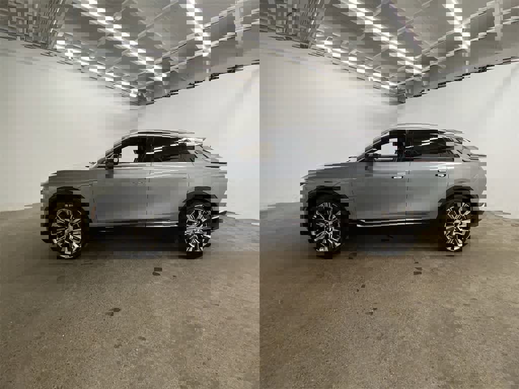 Certified 2024 Cadillac Lyriq Luxury w/ LPO, Floor Liner Package image 3