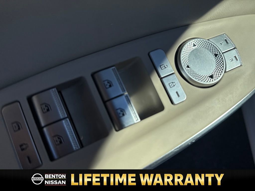 Used 2022 Genesis GV70 2.5T image 12