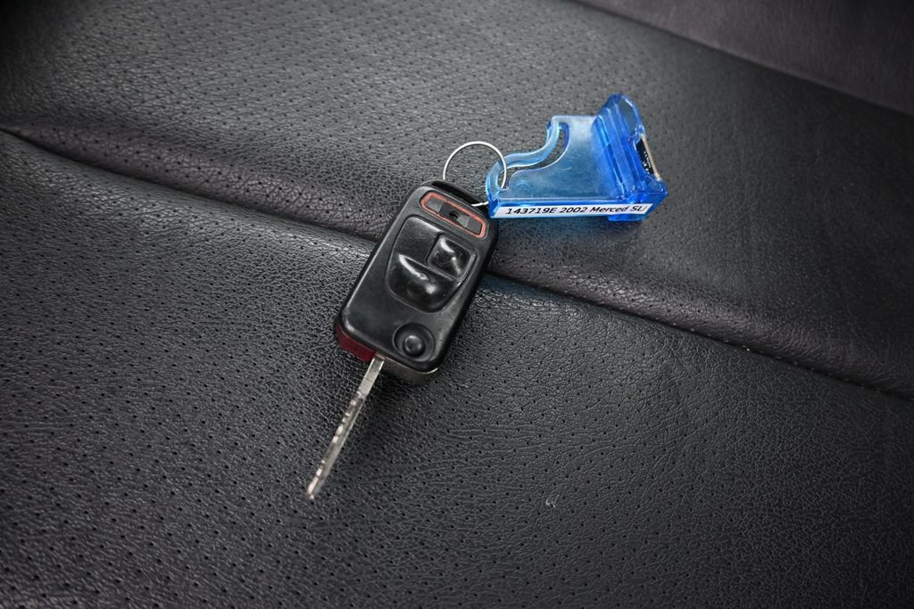 Used 2002 Mercedes-Benz SLK 320 image 34
