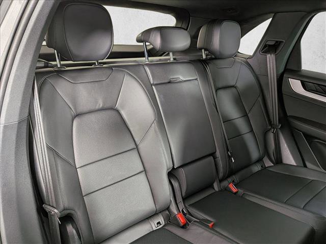 Certified 2025 Porsche Cayenne AWD/4WD image 23