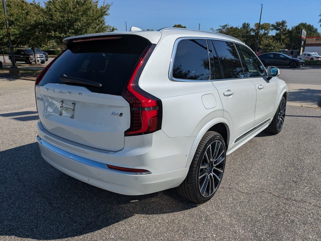 New 2027 Volvo XC90 B6 Plus AWD/4WD image 6