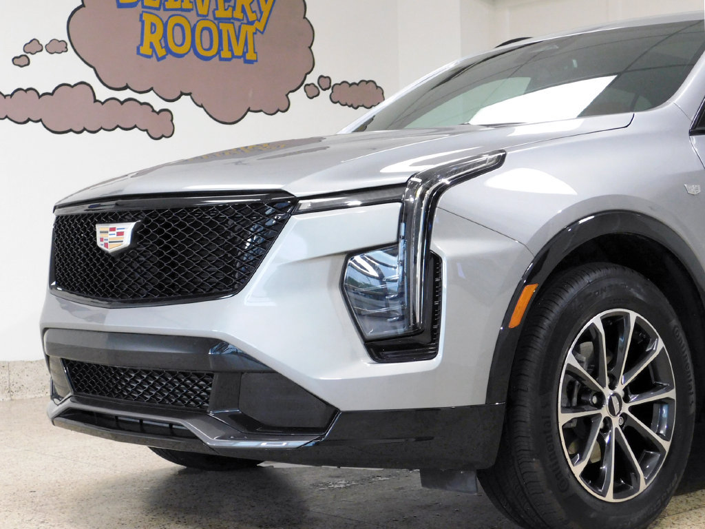 Used 2024 Cadillac XT4 Sport AWD/4WD image 13