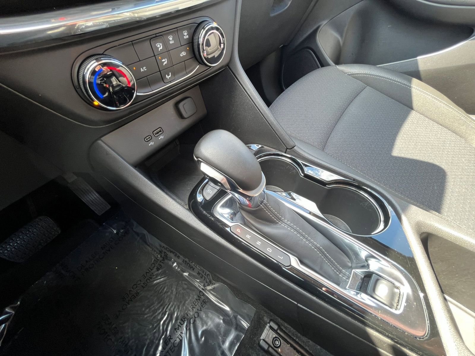 Used 2025 Buick Encore GX Preferred FWD image 39