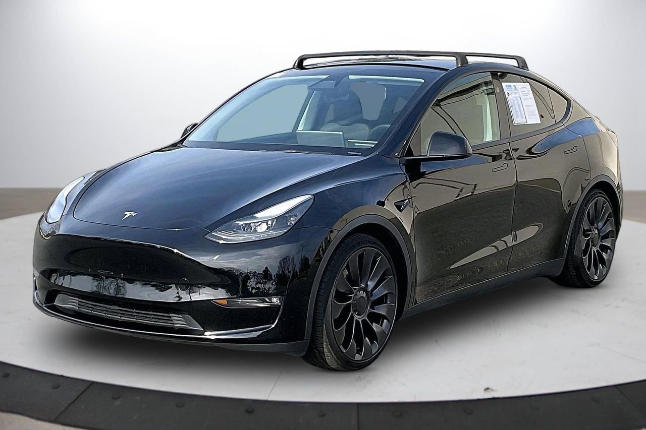 Used 2023 Tesla Model Y Performance image 4