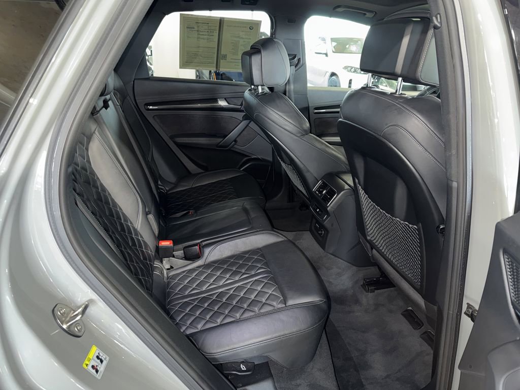 Used 2019 Audi SQ5 Premium Plus w/ Premium Plus Package image 16