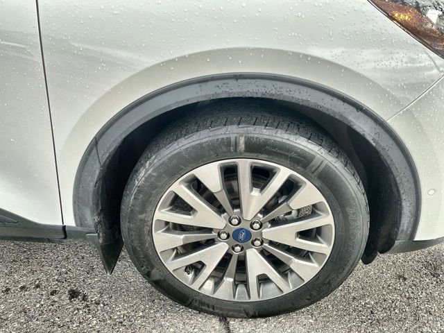 Used 2020 Ford Escape Titanium w/ Titanium Premium Package 2.0 image 21