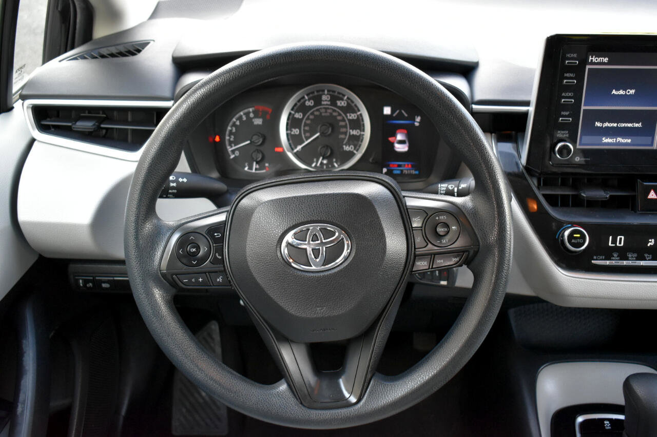 Used 2021 Toyota Corolla LE image 14