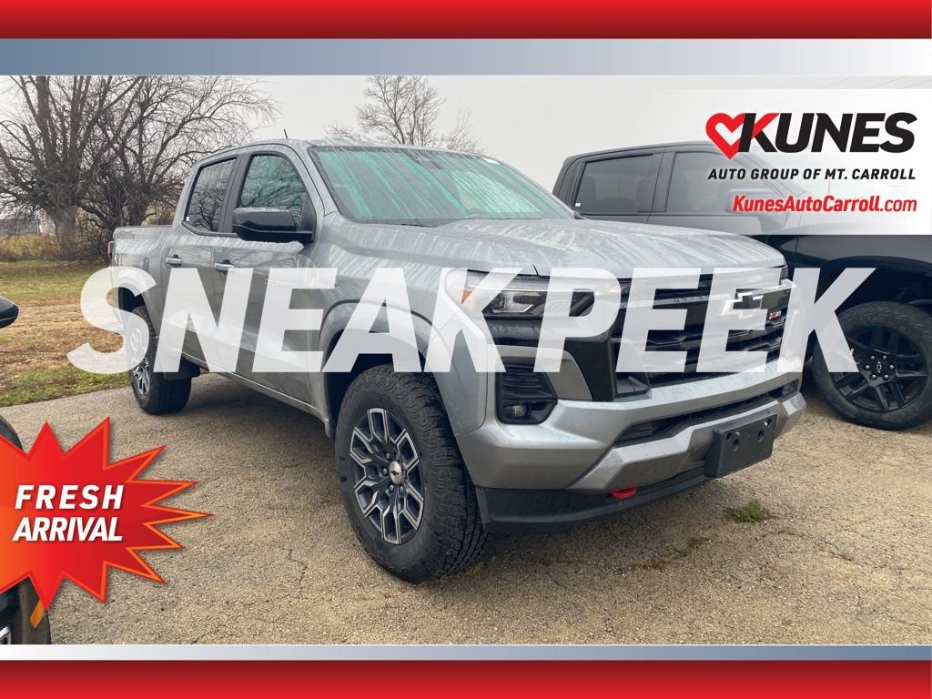 Used 2024 Chevrolet Colorado Z71 w/ Z71 Convenience Package 2