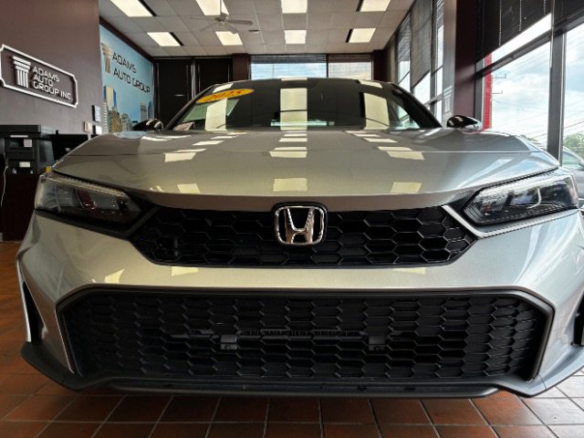Used 2025 Honda Civic Sport image 4