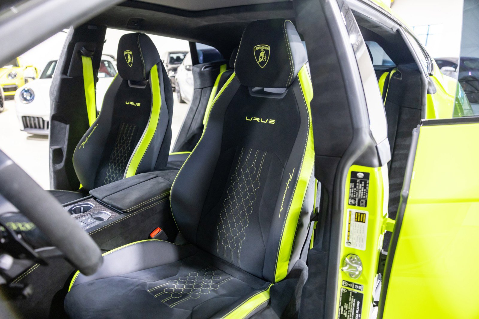 Used 2024 Lamborghini Urus Performante image 37