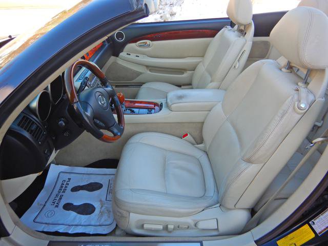Used 2009 Lexus SC 430 Convertible image 11