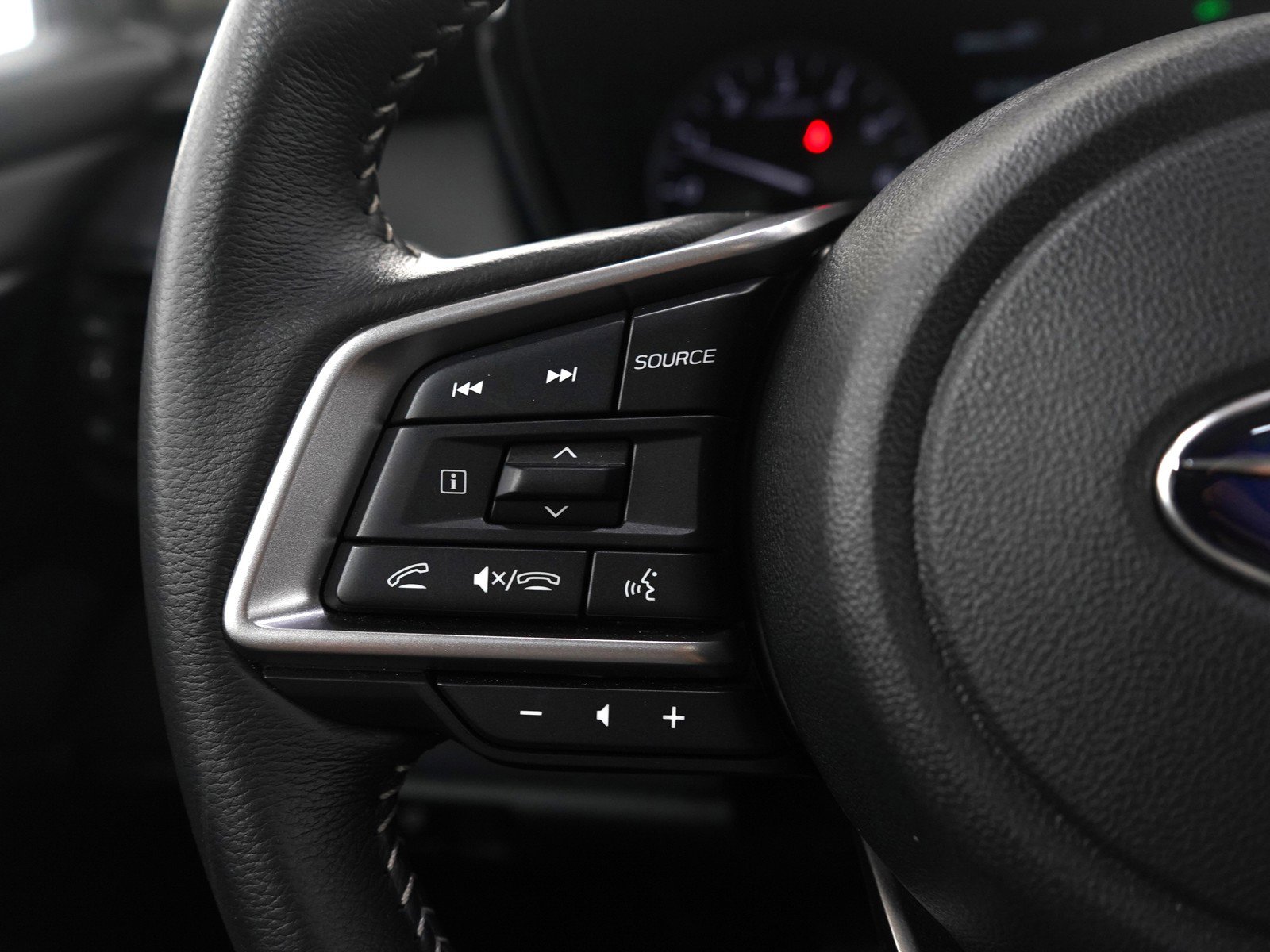 Certified 2025 Subaru Outback Premium image 24