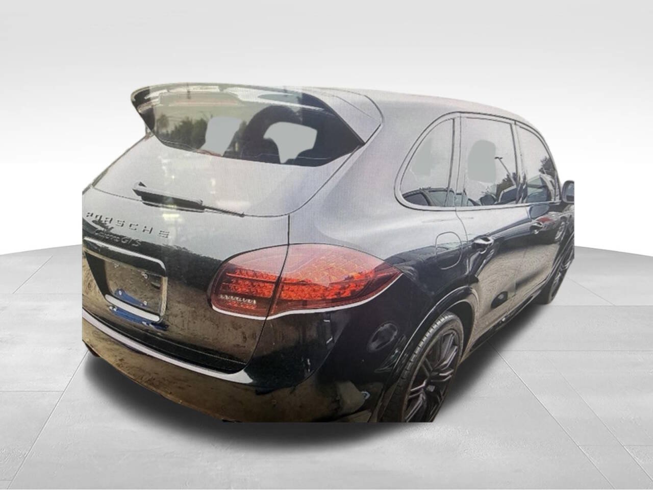 Used 2013 Porsche Cayenne GTS AWD/4WD image 2