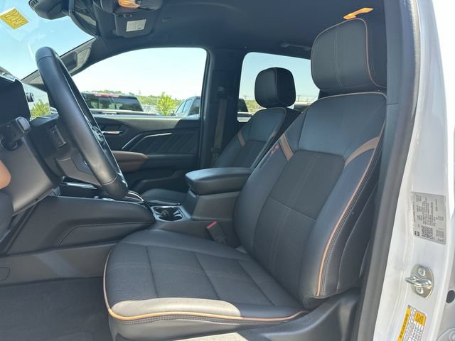 Used 2024 GMC Canyon AT4 w/ Canyon Safety Plus Package AWD/4WD image 15
