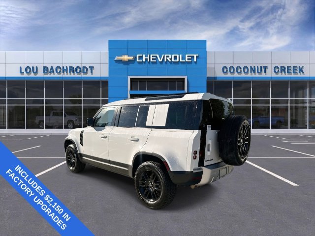 Used 2025 Land Rover Defender 110 S AWD/4WD image 6
