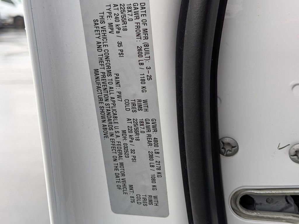 Used 2025 Jeep Compass Limited image 35