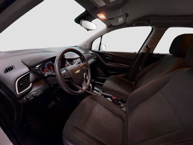 Used 2020 Chevrolet Trax LS image 21