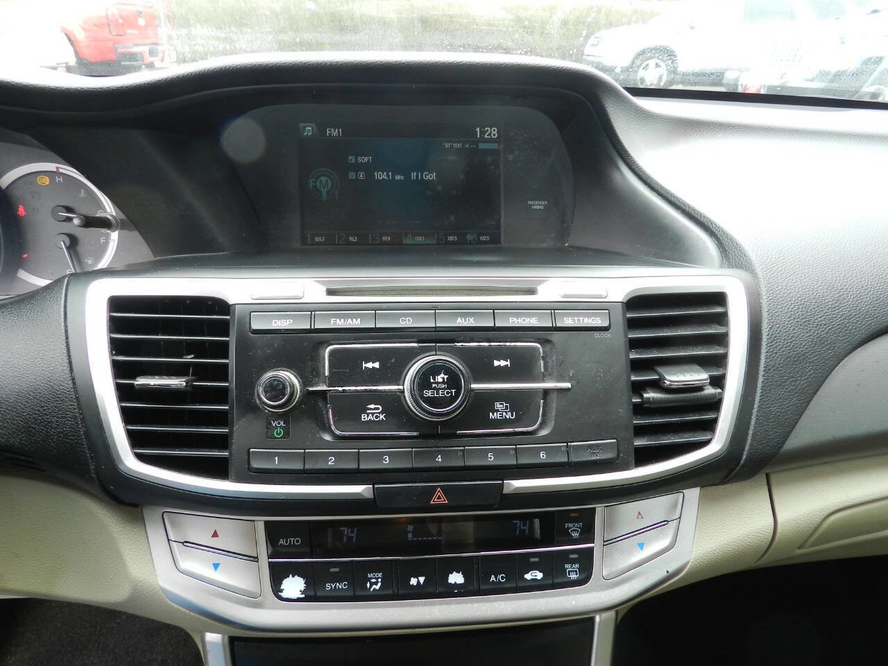 Used 2015 Honda Accord LX image 15