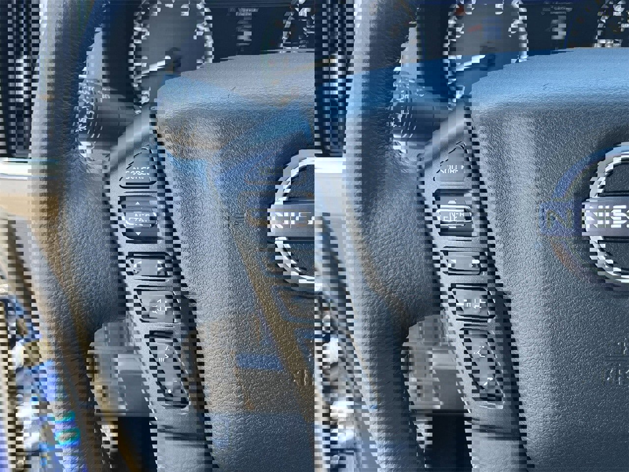 Certified 2025 Nissan Frontier SV w/ SV Convenience Package image 12