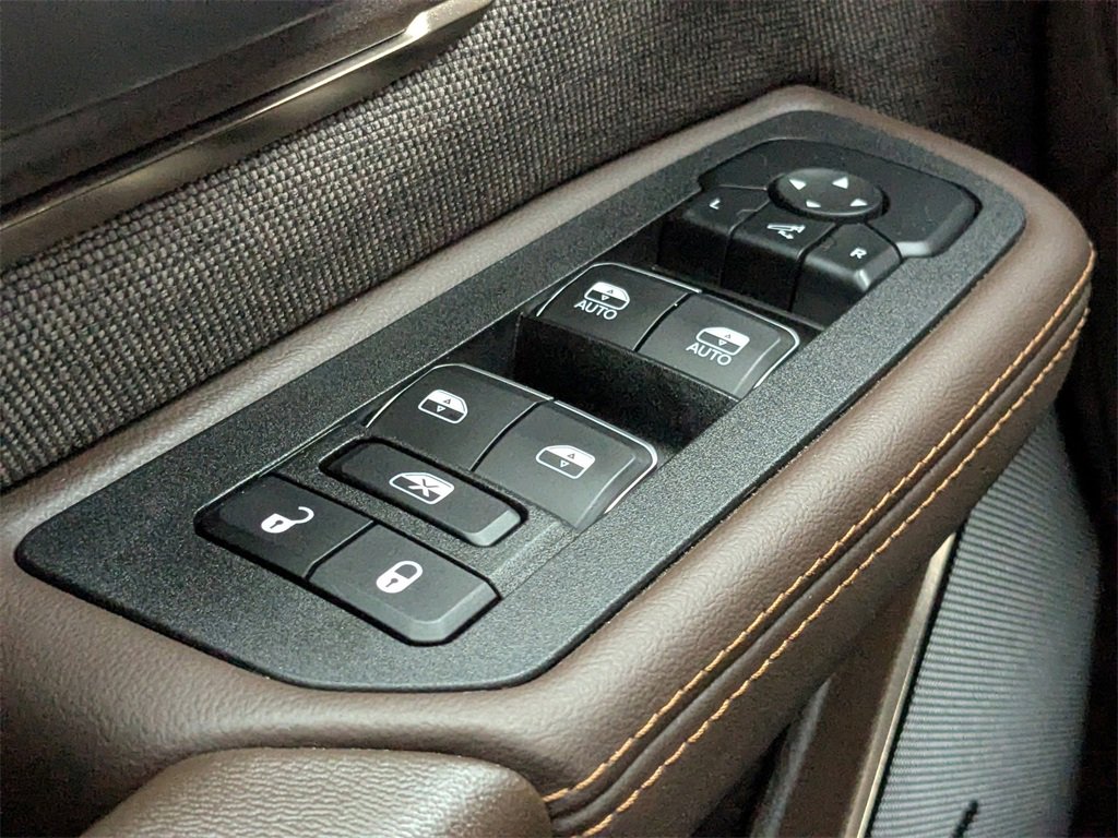 Used 2025 RAM 1500 Limited image 21