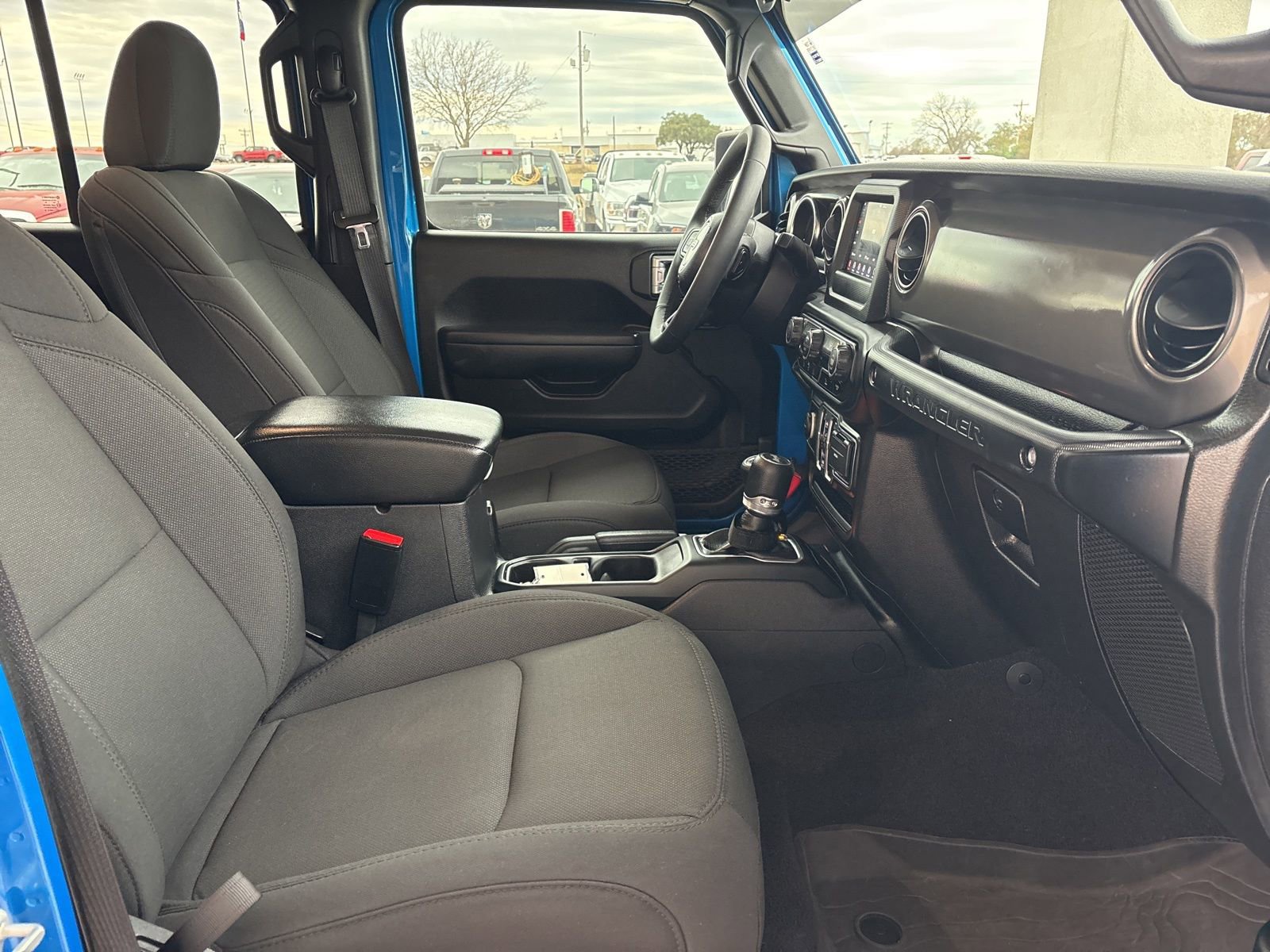 Used 2023 Jeep Wrangler Unlimited Sport image 14