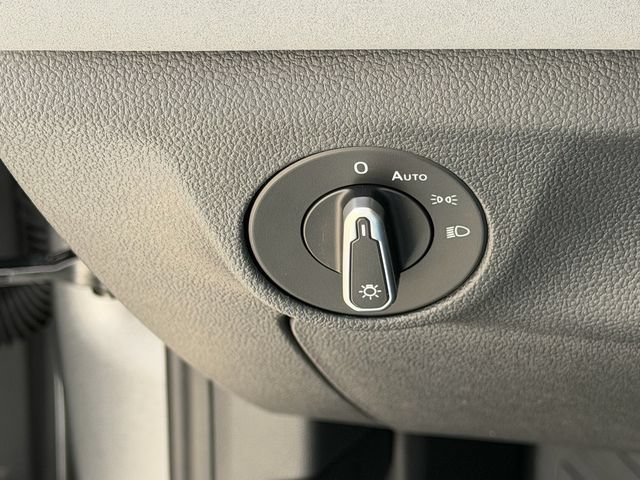 New 2026 Volkswagen Jetta SE FWD image 24