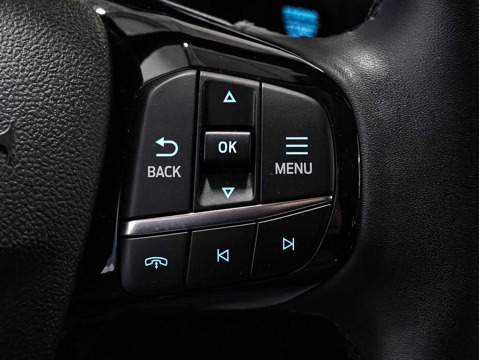Certified 2024 Ford Escape Active AWD/4WD image 34