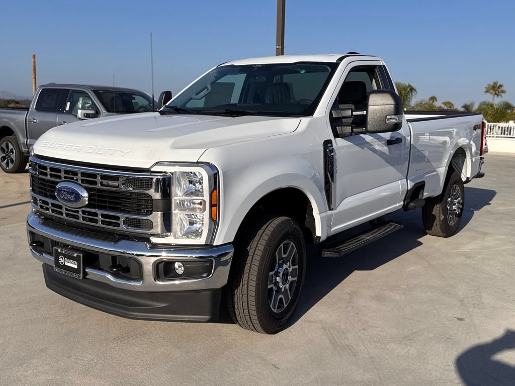 Used 2025 Ford F350 XLT AWD/4WD image 7