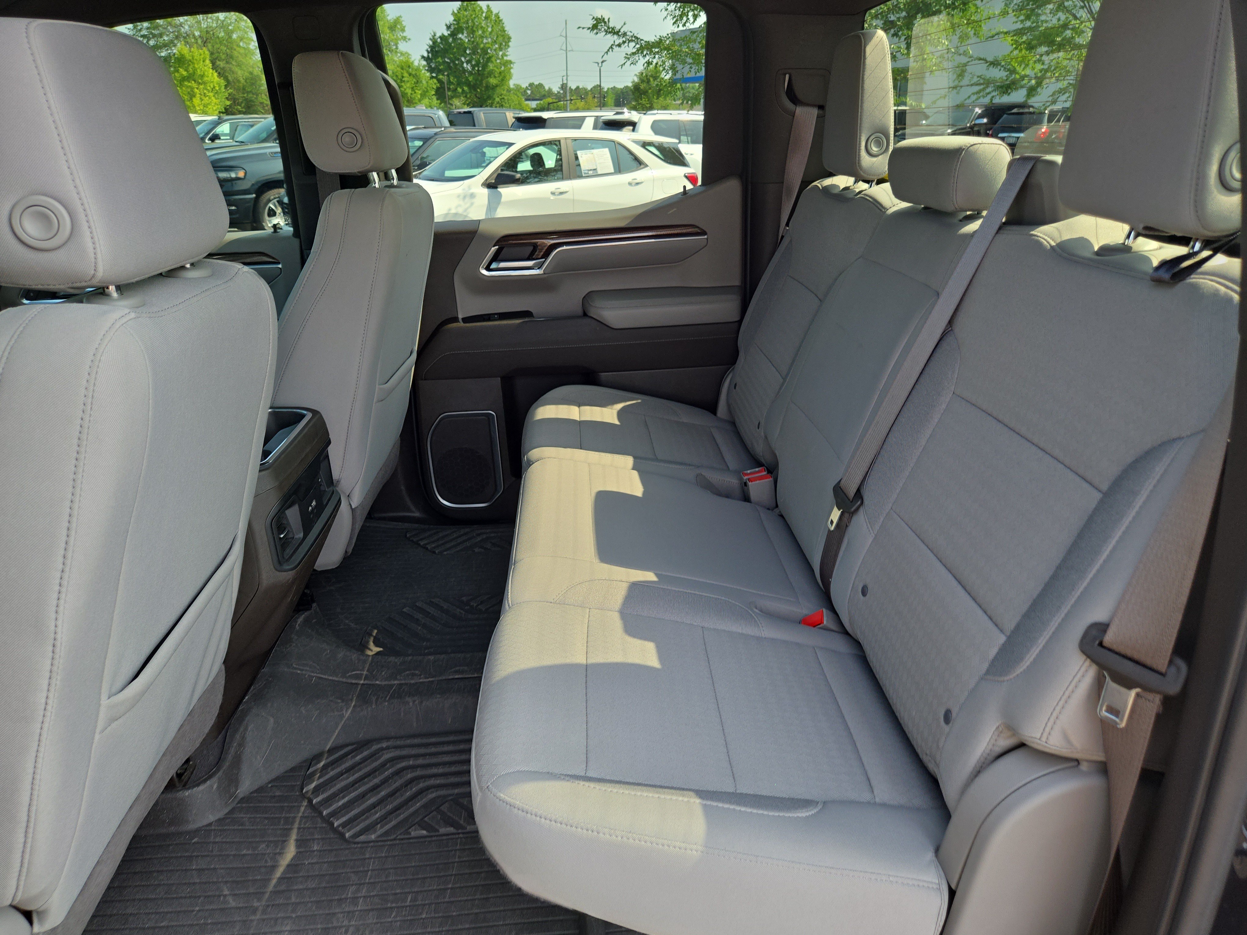 Certified 2022 Chevrolet Silverado 1500 RST AWD/4WD image 19